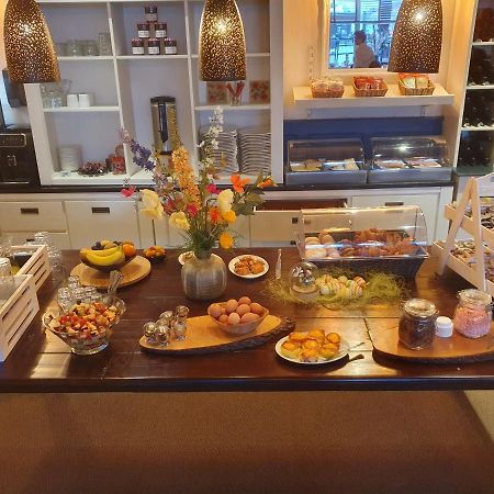 Hotel De Zwaan Schoondijke Ngoại thất bức ảnh
