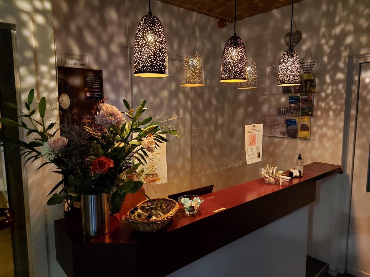 Hotel De Zwaan Schoondijke Ngoại thất bức ảnh