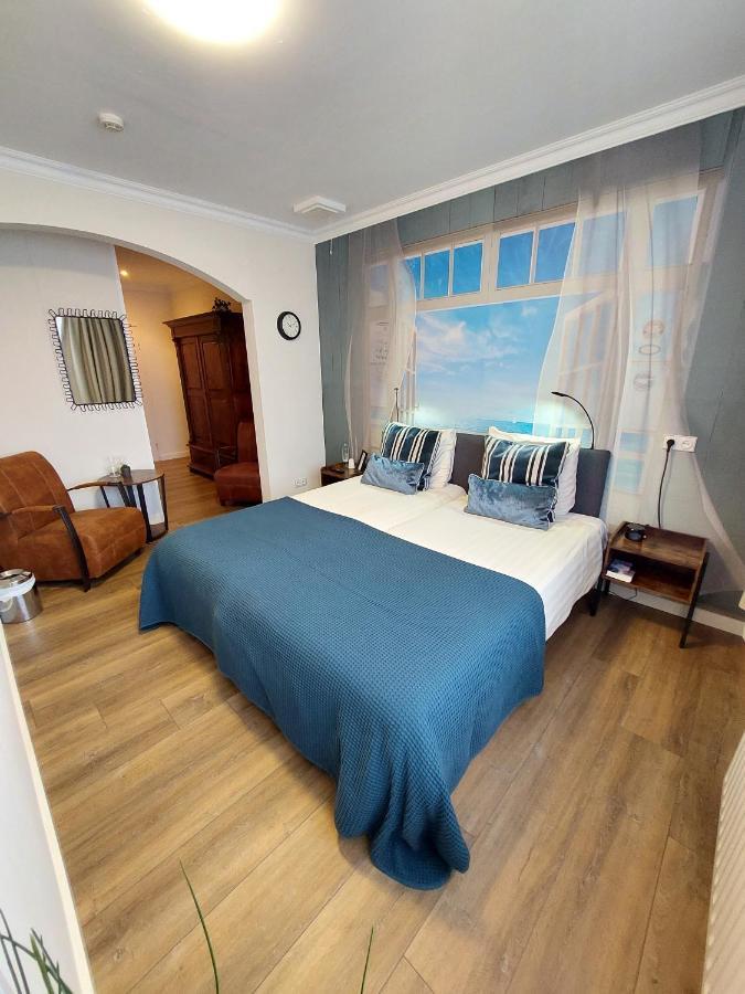 Hotel De Zwaan Schoondijke Ngoại thất bức ảnh