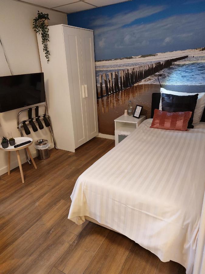 Hotel De Zwaan Schoondijke Ngoại thất bức ảnh