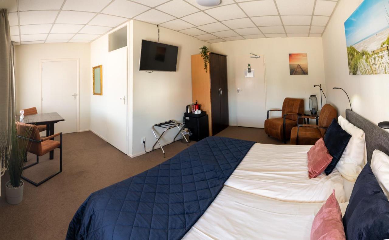 Hotel De Zwaan Schoondijke Ngoại thất bức ảnh