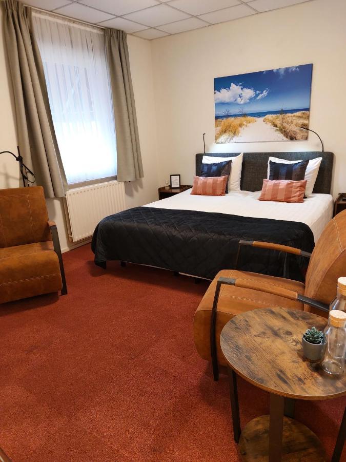 Hotel De Zwaan Schoondijke Ngoại thất bức ảnh